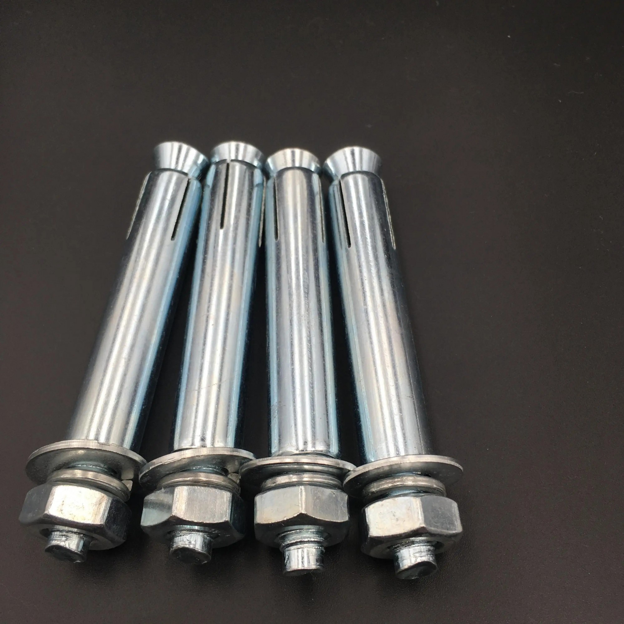 金属材料中性盐雾试验、金相组织检测与五金产品批发的关联与重要性